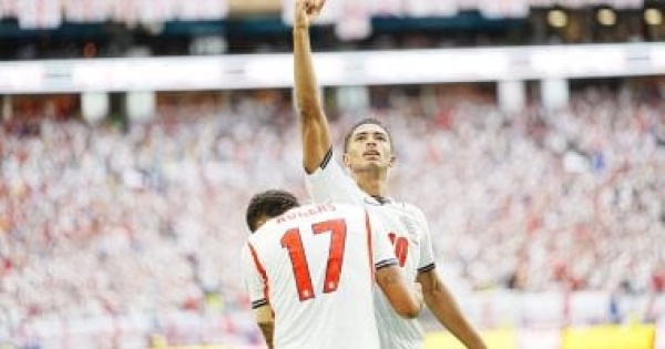 النرويج ضد إنجلترا جود بيلينجهام ينال جائزة أفضل لاعب فى المباراة النرويج ضد إنجلترا جود بيلينجهام ينال جائزة أفضل لاعب فى المباراة