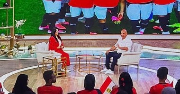 شاهد حسام حسن يكشف عم ا دار مع لاعبي المنتخب بين شوطي مباراة نيوزيلندا شاهد حسام حسن يكشف عم ا دار مع لاعبي المنتخب بين شوطي مباراة نيوزيلندا