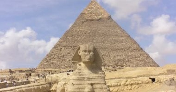 من الأهرامات إلى وادى الملوك رحلة أول سياح يونانيين زاروا مصر قبل 2000 عام من الأهرامات إلى وادى الملوك رحلة أول سياح يونانيين زاروا مصر قبل 2000 عام