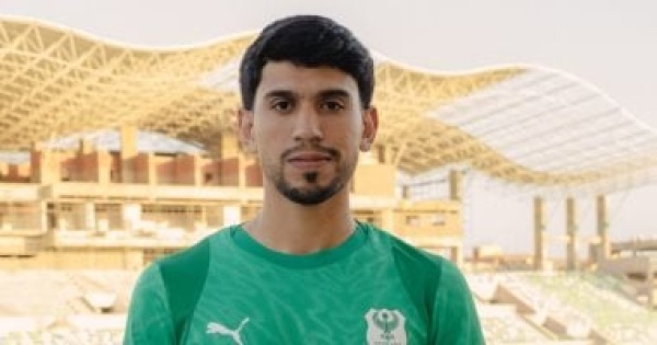 رسمي ا المصري يتعاقد مع محمد شكري لاعب الأهلي لأربعة مواسم