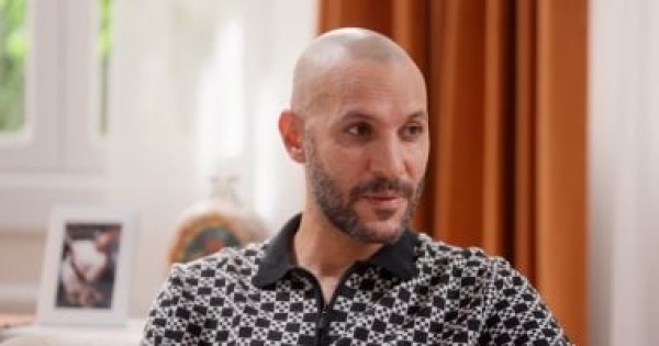 المؤلف والمخرج محمد دياب ضيف بيت مراد الليلة على شاشة on المؤلف والمخرج محمد دياب ضيف بيت مراد الليلة على شاشة on