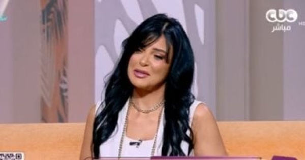 الفنانة مروة الأزلي لـ الستات عادل إمام منحني الثقة وما زلت أعمل بالصيدلة الفنانة مروة الأزلي لـ الستات عادل إمام منحني الثقة وما زلت أعمل بالصيدلة
