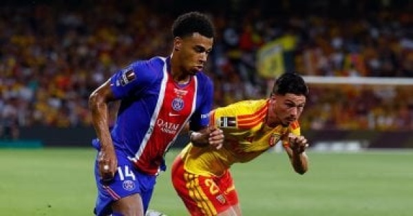 باريس سان جيرمان يبحث عن الفوز الأول في الدوري الفرنسي أمام ليل