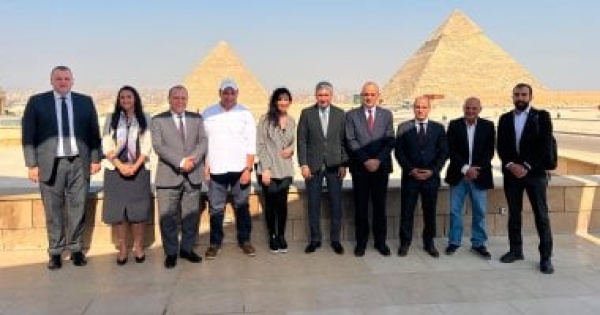 وزير السياحة يلتقي نظيره الأردني لبحث تعزيز التعاون المشترك بين البلدين وزير السياحة يلتقي نظيره الأردني لبحث تعزيز التعاون المشترك بين البلدين