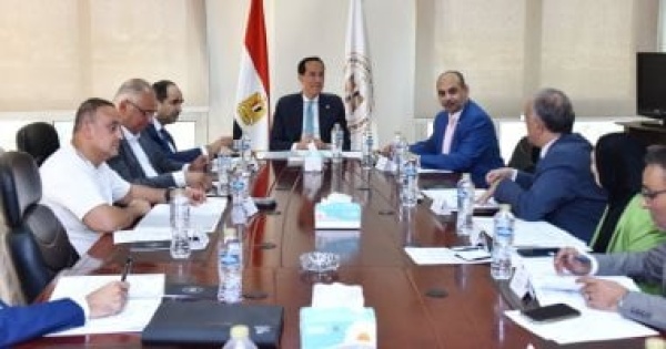 الرئيس التنفيذي لهيئة الاستثمار يترأس اجتماع مجلس إدارة المنطقة الحرة الرئيس التنفيذي لهيئة الاستثمار يترأس اجتماع مجلس إدارة المنطقة الحرة