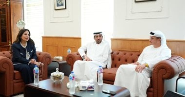 وزيرة الإسكان تلتقي وفد مجموعة مدن القابضة الإماراتية لمتابعة مستجدات مشروع رأس الحكمة