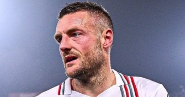 بعمر 39 عام ا جيمي فاردي يقترب من العودة إلى الدوري الإنجليزي بعمر 39 عام ا جيمي فاردي يقترب من العودة إلى الدوري الإنجليزي