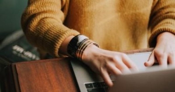 يابانية متهمة بتقديم 2000 طلب شراء وهمى من متجر إلكترونى فى أقل من عام يابانية متهمة بتقديم 2000 طلب شراء وهمى من متجر إلكترونى فى أقل من عام