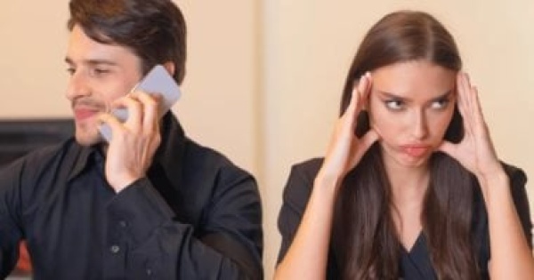 5 عبارات يرددها الرجل المفتقر للصدق العاطفى والنفسى فى أول لقاء خدى بالك 5 عبارات يرددها الرجل المفتقر للصدق العاطفى والنفسى فى أول لقاء خدى بالك