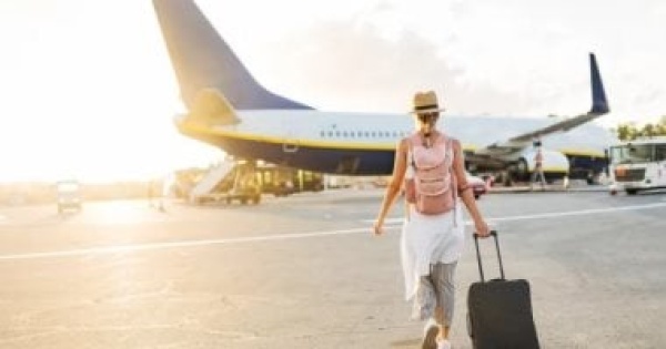 ليه لازم يبقى معاك جاكيت فى شنطتك وأنت مسافر بالطيارة ليه لازم يبقى معاك جاكيت فى شنطتك وأنت مسافر بالطيارة