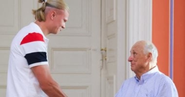 هالاند ينعى ملك النرويج ارقد بسلام هالاند ينعى ملك النرويج ارقد بسلام