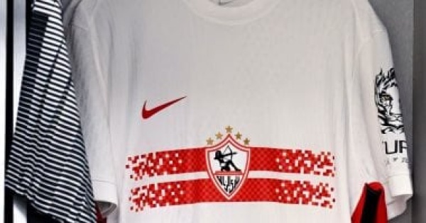 راعيان على قميص الزمالك الجديد فى افتتاح الدوري الممتاز راعيان على قميص الزمالك الجديد فى افتتاح الدوري الممتاز