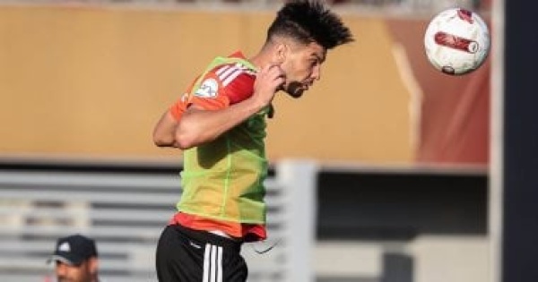 المغربيان رضا سليم وأشرف داري يظهران في مران الأهلي استعداد ا لمواجهة إنبي