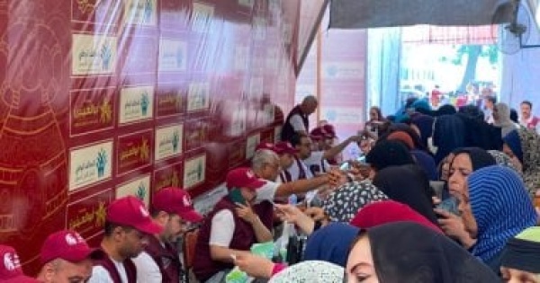 تحت مظلة التحالف الوطني سيارة مؤسسة أبو العينين تجوب الجيزة لتوزيع حلوى المولد تحت مظلة التحالف الوطني سيارة مؤسسة أبو العينين تجوب الجيزة لتوزيع حلوى المولد