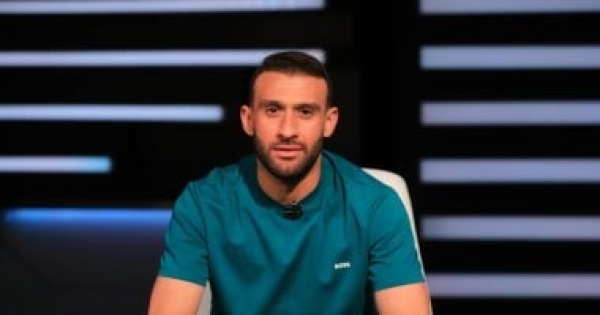 عمر كمال رفضت عرضا من بيراميدز بـ80 مليون جنيه و اللى عند الأهلى مبيروحش عمر كمال رفضت عرضا من بيراميدز بـ80 مليون جنيه و اللى عند الأهلى مبيروحش