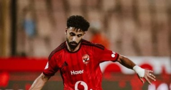 موقف مروان عطية من اللحاق بمباراة الأهلي والمقاولون بعد نزلة البرد