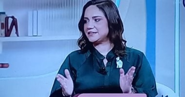 مي بصل لـ ست ستات النقاش مع الأبناء أفضل من السيطرة في التربية مي بصل لـ ست ستات النقاش مع الأبناء أفضل من السيطرة في التربية