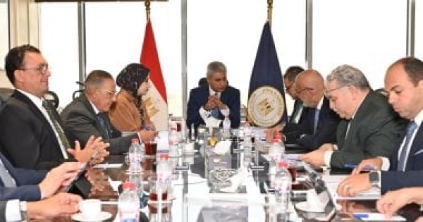 وزير السياحة نسعى لتعزيز الترويج السياحي للمدن والمقاصد المختلفة في غرب مصر وزير السياحة نسعى لتعزيز الترويج السياحي للمدن والمقاصد المختلفة في غرب مصر