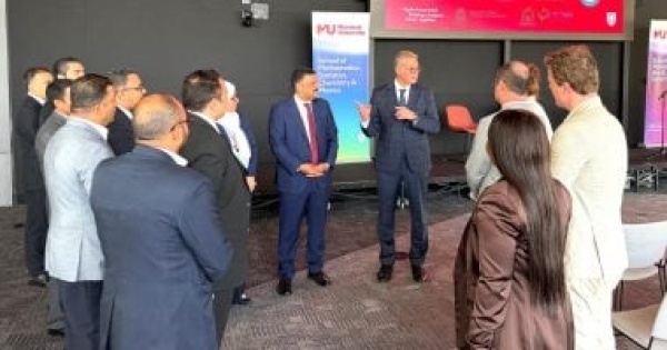 وزير البترول يشهد إطلاق برنامج بجامعة مردوخ الأسترالية لبناء الكوادر