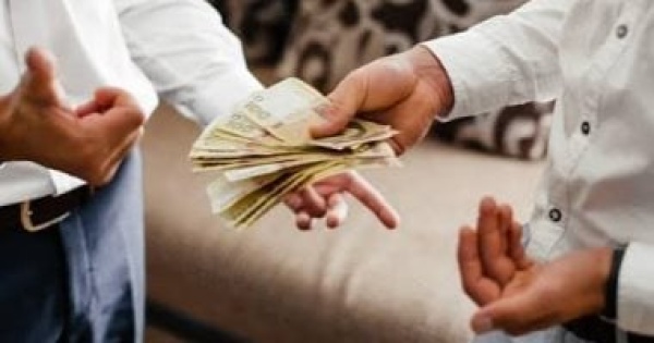 السلف تلف حتى فى المنام اعرف تفسير حلم الاقتراض من الأقارب أو الأصدقاء السلف تلف حتى فى المنام اعرف تفسير حلم الاقتراض من الأقارب أو الأصدقاء