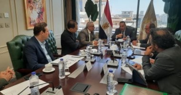 القائم بأعمال وزير الثقافة يبحث تطوير المسرح الجامعي القائم بأعمال وزير الثقافة يبحث تطوير المسرح الجامعي