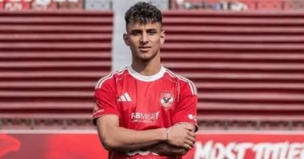الأهلي يفتح الباب أمام رحيل أحمد عيد فى يناير بعد خروجه من حسابات عموتة