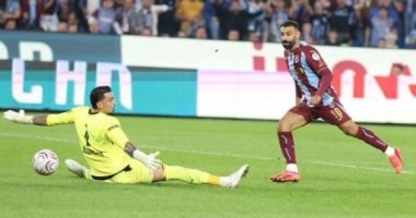 مفاجأة محمد صلاح يتفوق على ليفربول بعد هاتريك جالاتا سراي