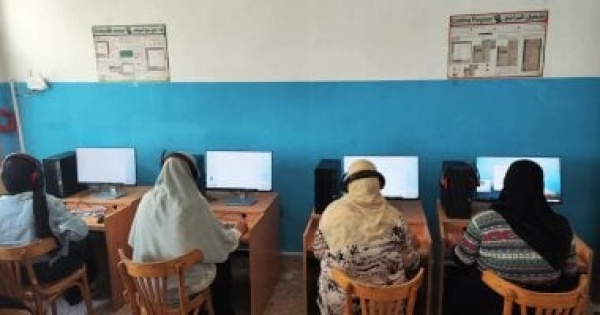 الاتصالات توفر خدمات الإنترنت والتكنولوجيات لمدرسة النور للمكفوفين ببني سويف الاتصالات توفر خدمات الإنترنت والتكنولوجيات لمدرسة النور للمكفوفين ببني سويف