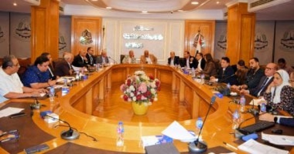 مجلس إدارة غرفة القاهرة يشيد بنجاح معرض أهل ا مدارس مجلس إدارة غرفة القاهرة يشيد بنجاح معرض أهل ا مدارس