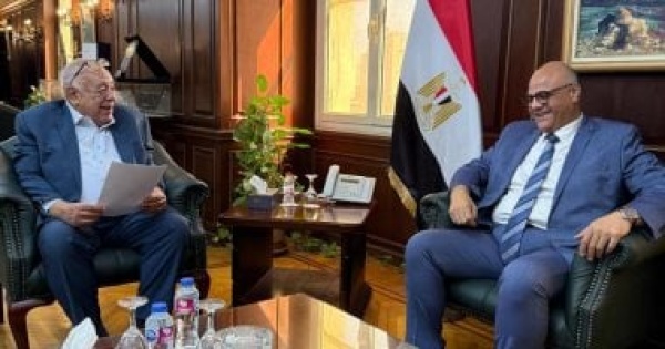 عادل فهيم يجتمع مع محافظ الإسكندرية لبحث استعدادات البطولة الأفريقية لكمال الأجسام عادل فهيم يجتمع مع محافظ الإسكندرية لبحث استعدادات البطولة الأفريقية لكمال الأجسام