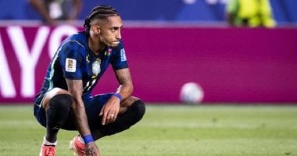 إصابة رافينيا تفسد فرحة البرازيل بالفوز على أستراليا وضربة لبرشلونة إصابة رافينيا تفسد فرحة البرازيل بالفوز على أستراليا وضربة لبرشلونة
