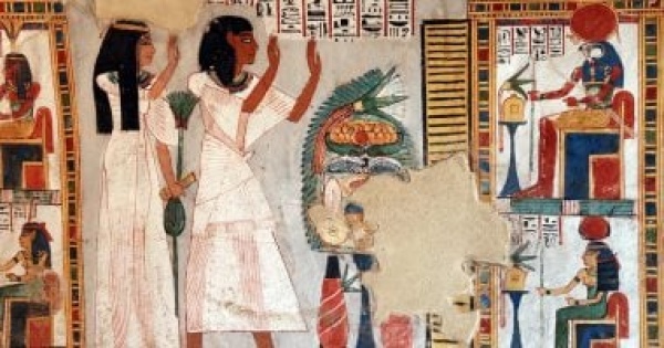 من الطب إلى الكهنوت 7 مهن عملت بها النساء فى مصر القديمة