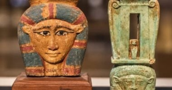 هل عرف المصرى القديم الشخشيخة آلات موسيقية فى المتحف المصرى