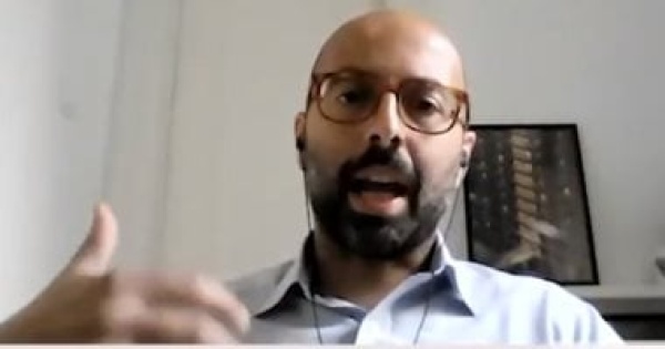 مدير مشروعات شمال أفريقيا مصر من أوائل الدول التي طورت موادها البحرية فيديو مدير مشروعات شمال أفريقيا مصر من أوائل الدول التي طورت موادها البحرية فيديو