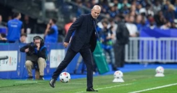 3 انتصارات وتعادل زيدان يحقق بداية تاريخية مع المنتخب الفرنسي 3 انتصارات وتعادل زيدان يحقق بداية تاريخية مع المنتخب الفرنسي