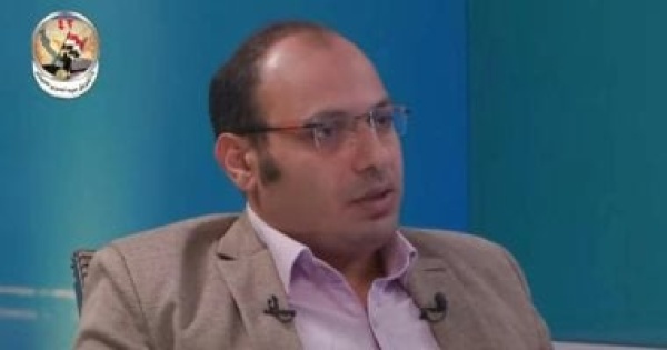 خلف الصفيح لأحمد عنتر ضمن القائمة القصيرة لجائزة يوسف إدريس 2026 خلف الصفيح لأحمد عنتر ضمن القائمة القصيرة لجائزة يوسف إدريس 2026
