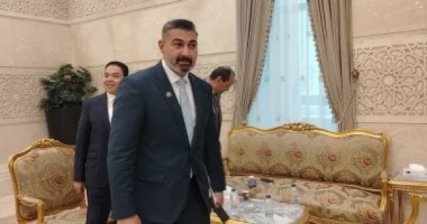 وصول ياسر جلال إلى مجلس الشيوخ بالعاصمة الجديدة لبدء دور الانعقاد الثاني وصول ياسر جلال إلى مجلس الشيوخ بالعاصمة الجديدة لبدء دور الانعقاد الثاني