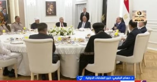 خبير العلاقات الدولية مسؤولية الحفاظ على الوطن تضامنية بين الشعب والقيادة خبير العلاقات الدولية مسؤولية الحفاظ على الوطن تضامنية بين الشعب والقيادة