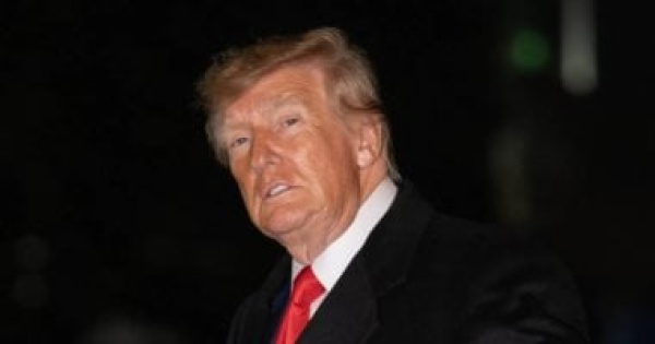 خبير إيران تستغل توقيت الانتخابات الأمريكية لتعزيز موقفها