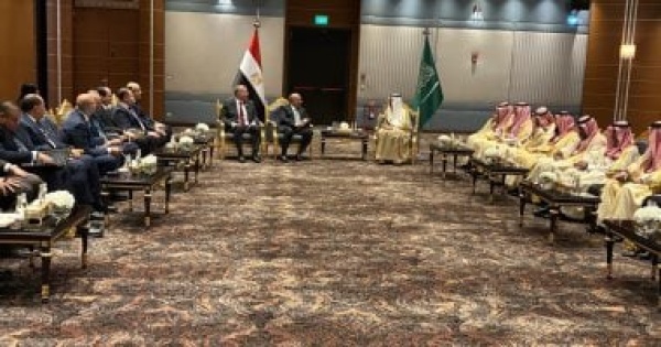 مصر والسعودية تبحثان تعزيز التكامل وتوسيع الشراكات في البترول والغاز والكهرباء مصر والسعودية تبحثان تعزيز التكامل وتوسيع الشراكات في البترول والغاز والكهرباء