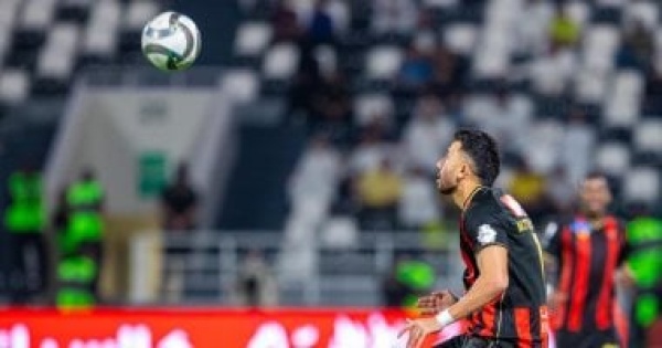 الرياض ضد التعاون رفقاء تريزيجيه يتفوقون 1 0 فى الشوط الأول فيديو الرياض ضد التعاون رفقاء تريزيجيه يتفوقون 1 0 فى الشوط الأول فيديو