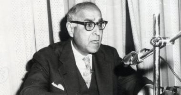 حسين السيد يكتب الع ل مانية أم الع ل مانية كما يراها الدكتور زكى نجيب محمود حسين السيد يكتب الع ل مانية أم الع ل مانية كما يراها الدكتور زكى نجيب محمود