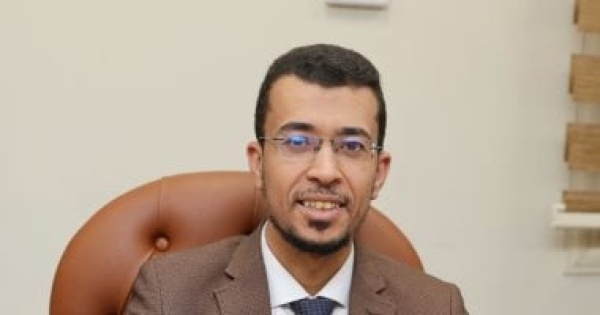 عبدالمجيد عبدالله الأخصائي الاجتماعي قد يحد من الخلافات داخل المستشفيات عبدالمجيد عبدالله الأخصائي الاجتماعي قد يحد من الخلافات داخل المستشفيات