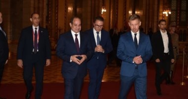 خبير علاقات دولية مصر تجنى ثمار سياسة الاتزان الاستراتيجى خبير علاقات دولية مصر تجنى ثمار سياسة الاتزان الاستراتيجى