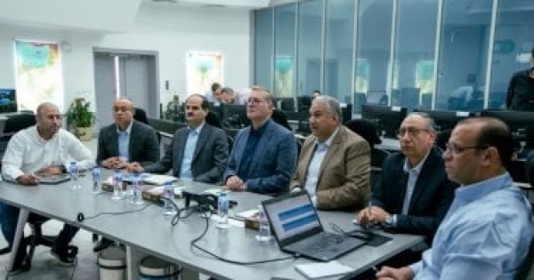وزير البترول يتفقد مركز التحكم القومي للغاز الطبيعي