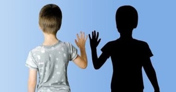صديقك الخيالى من الطفولة هل يمكن أن يعود ليطاردك دراسة تجيب صديقك الخيالى من الطفولة هل يمكن أن يعود ليطاردك دراسة تجيب