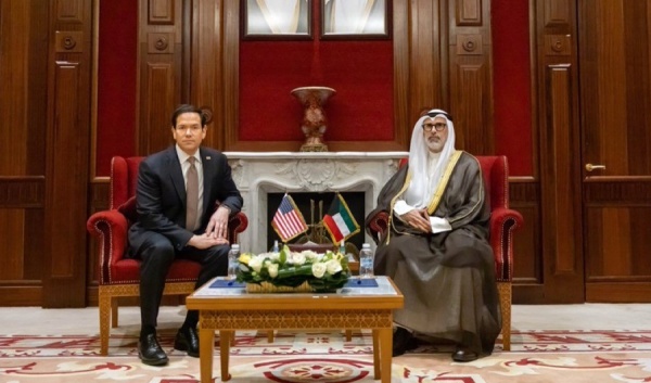 وزير الخارجية يلتقي نظيره الأمريكي بمناسبة زيارته الرسمية إلى البلاد وزير الخارجية يلتقي نظيره الأمريكي بمناسبة زيارته الرسمية إلى البلاد