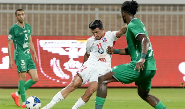الكويت والعربي يتعادلان 3 3 بافتتاح دوري زين الممتاز الكويت والعربي يتعادلان 3 3 بافتتاح دوري زين الممتاز