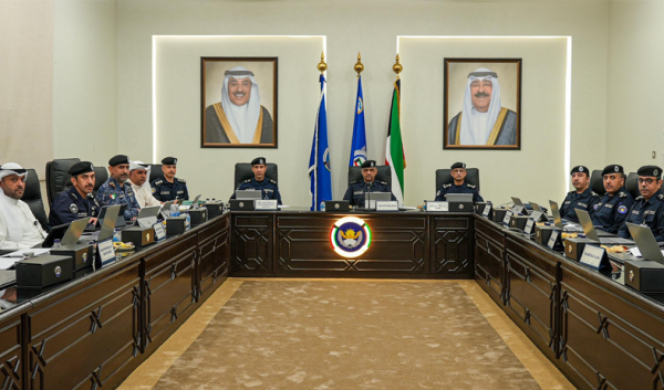 وكيل الداخلية اختيار العناصر المتميزة لدعم خفر السواحل بكوادر وطنية مؤهلة وكيل الداخلية اختيار العناصر المتميزة لدعم خفر السواحل بكوادر وطنية مؤهلة