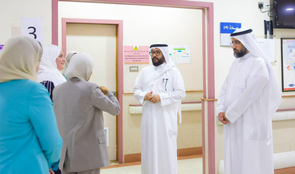 وكيل الصحة يتفقد مركز الرقعي للصحة المدرسية للوقوف على آخر الاستعدادت والتجهيزات